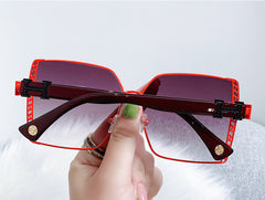 Fashionable square frame gradient sunglasses