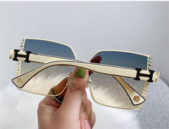 Fashionable square frame gradient sunglasses