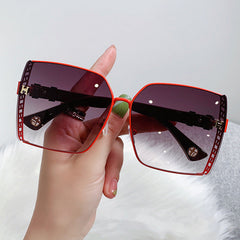 Fashionable square frame gradient sunglasses