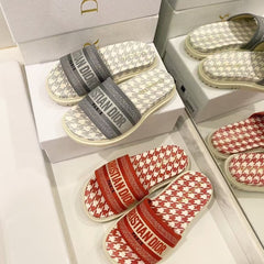 Houndstooth Embossed Slipper Sandals