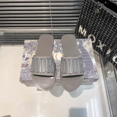 Metal Letters Solid Color Flat Slippers