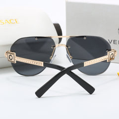 Metal aviator sunglasses