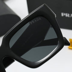 Fashionable square frame universal sunglasses