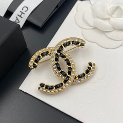 Diamond Pearl Black Gold Brooch