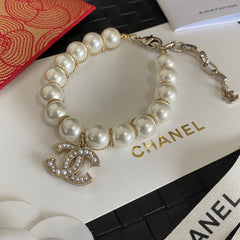 Elegant Pearl Bracelet