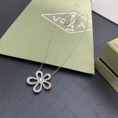 Flowerlace Pendant Cutout Necklace