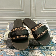 Velcro Embossed Flat Slippers