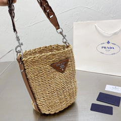 Sunshine straw bag