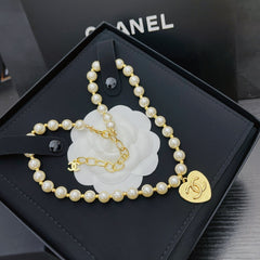 Heart Pendant Pearl Necklace