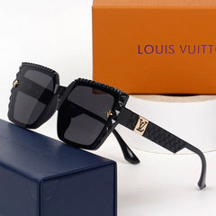 Embossed Fashion Sunglasses