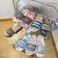 Jacquard Pattern Slippers