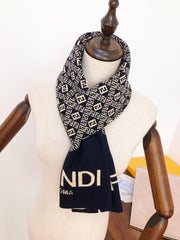 F100% cashmere scarf