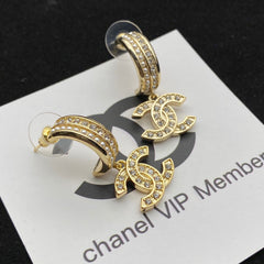 Luxury diamond pendant earrings