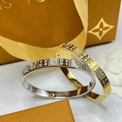 Fashionable titanium steel embossed bracelet