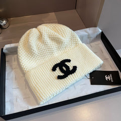 Cashmere knitted hat