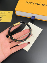 Fashionable multi-layer leather bracelet